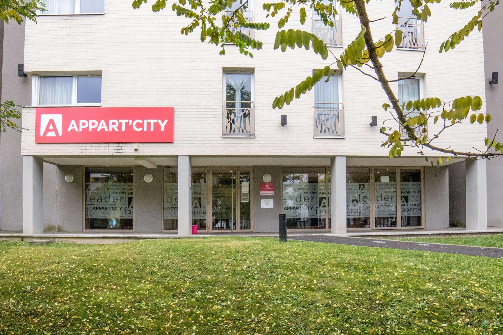 Appart'City Pontoise Cergy-Le-Haut Екстериор снимка