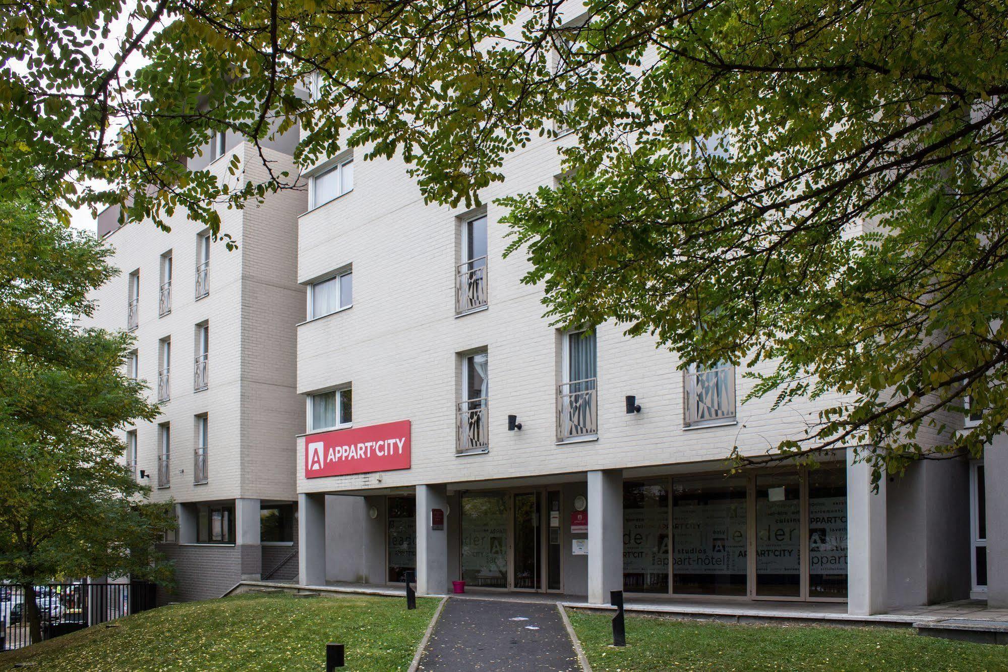 Appart'City Pontoise Cergy-Le-Haut Екстериор снимка